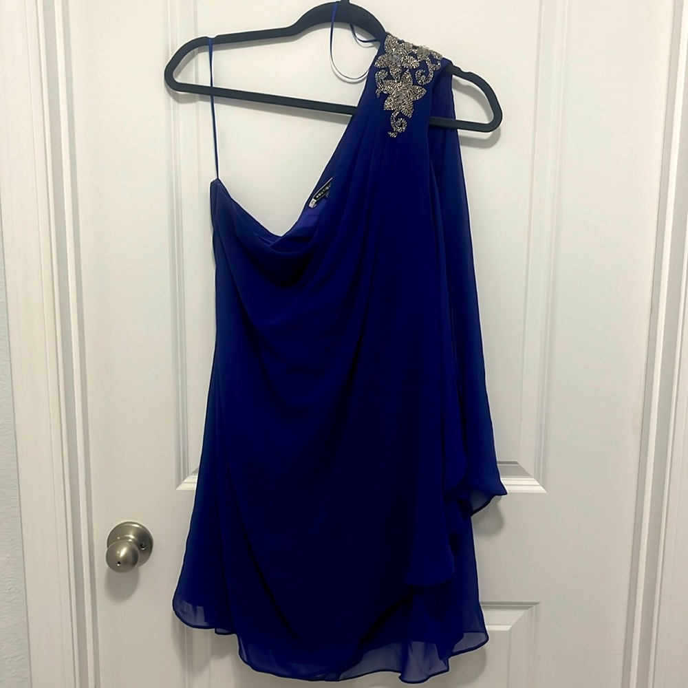 One shoulder evening Dress with sliver stone appliqué